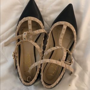 Lulu’s black high heels